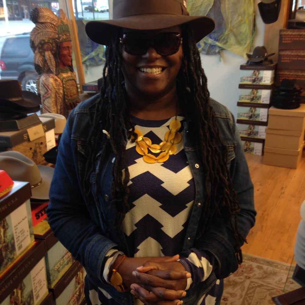 Meet your Posher, Kimberly